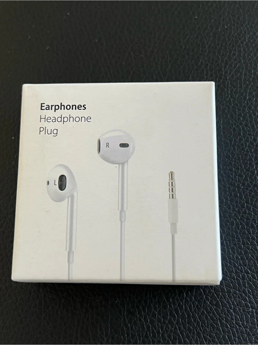 White Earphones with 3.5mm Plug